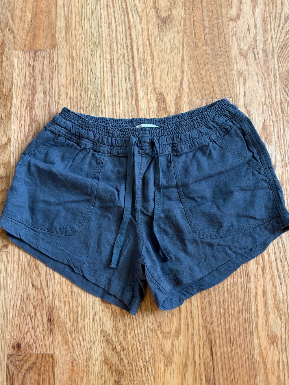 altar’d state linen/rayon short